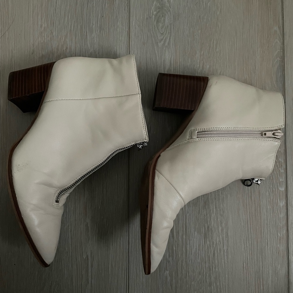 Cream Leather Zip Up Pointy Toe Booties - Picture 3 of 6